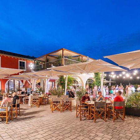 Club Del Sole Viareggio Family Collection Hotel Торе дел Лаго Пучини Екстериор снимка