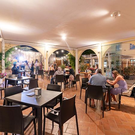 Club Del Sole Viareggio Family Collection Hotel Торе дел Лаго Пучини Екстериор снимка