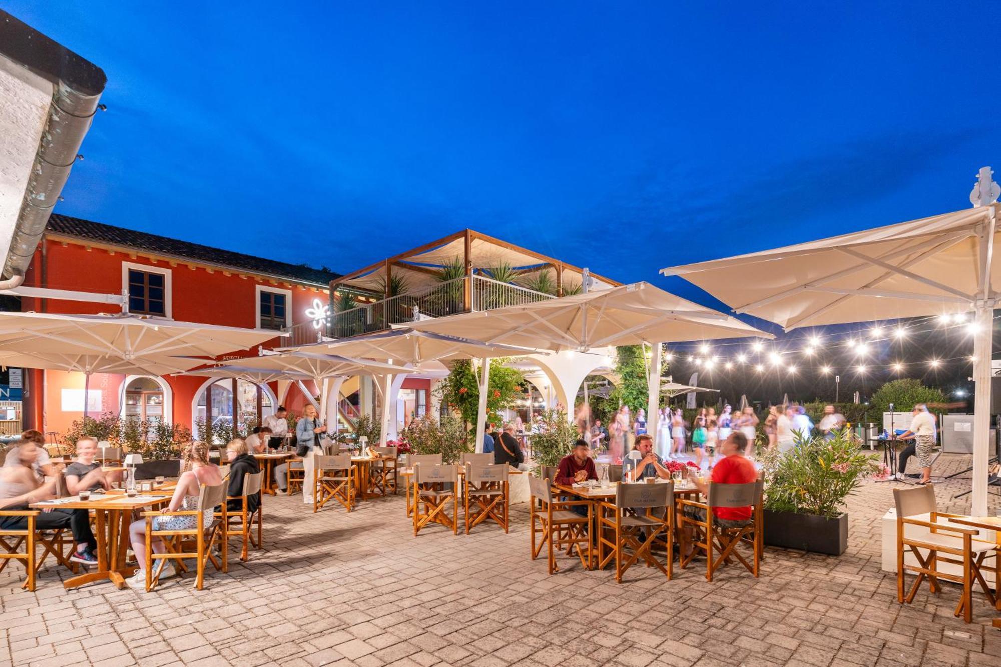 Club Del Sole Viareggio Family Collection Hotel Торе дел Лаго Пучини Екстериор снимка
