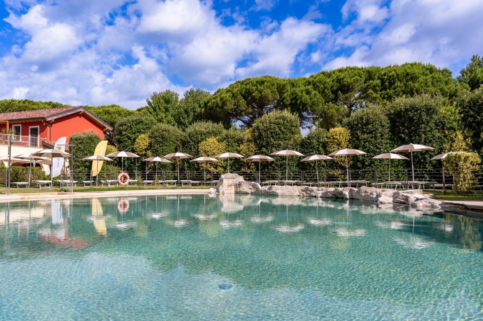 Club Del Sole Viareggio Family Collection Hotel Торе дел Лаго Пучини Екстериор снимка